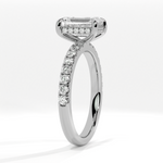 Valencia emerald-cut diamond ring – White gold, platinum or silver