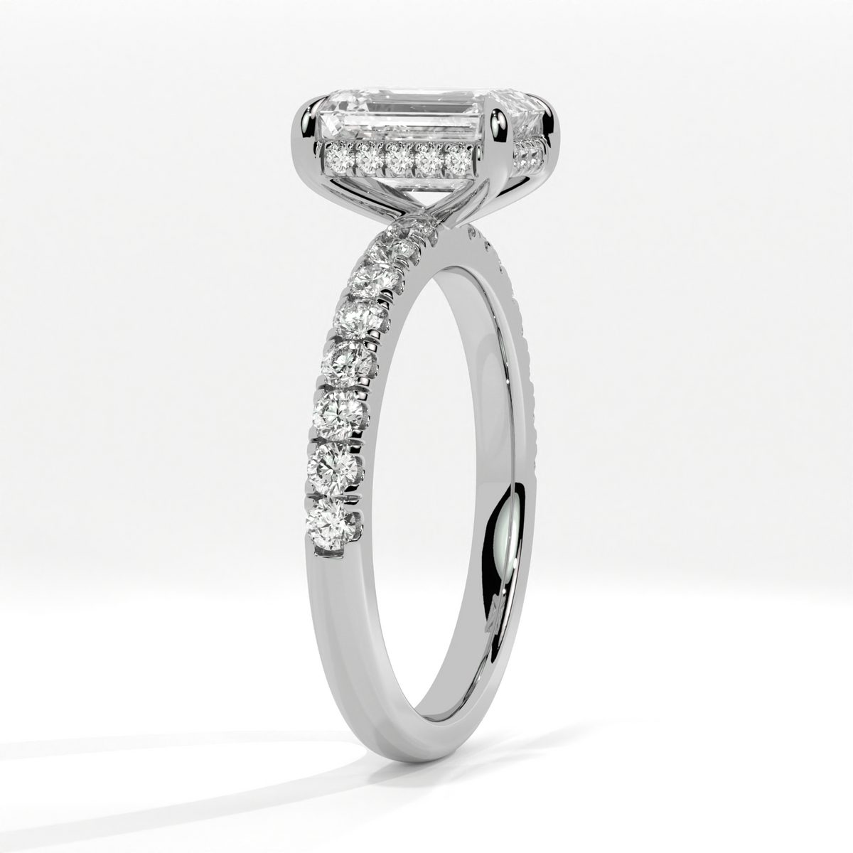 Valencia emerald-cut diamond ring – White gold, platinum or silver