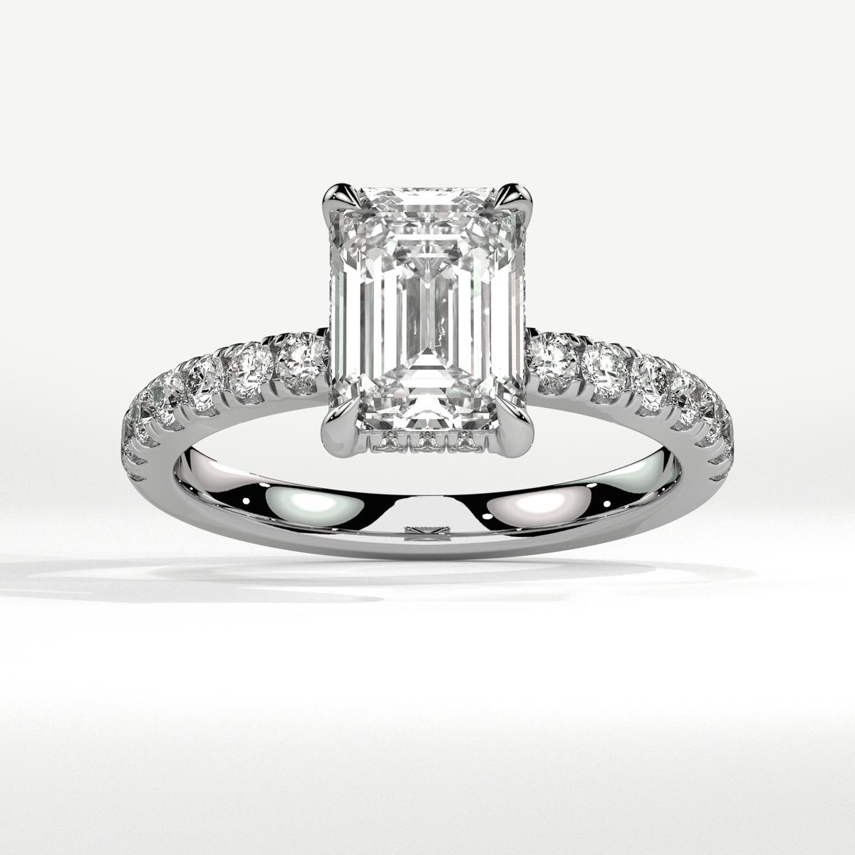 Valencia emerald-cut diamond ring – White gold, platinum or silver