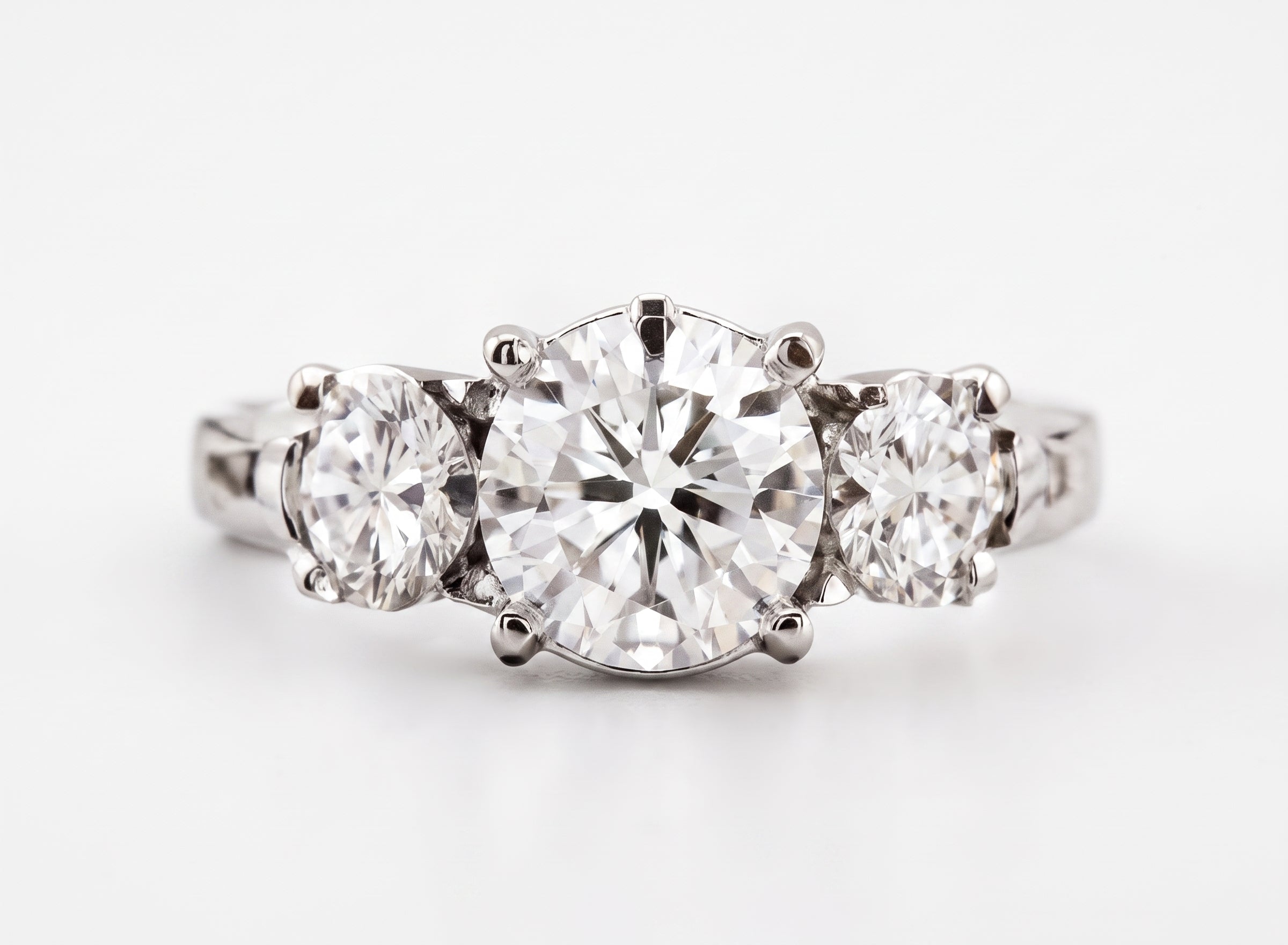 Three stone diamond setting