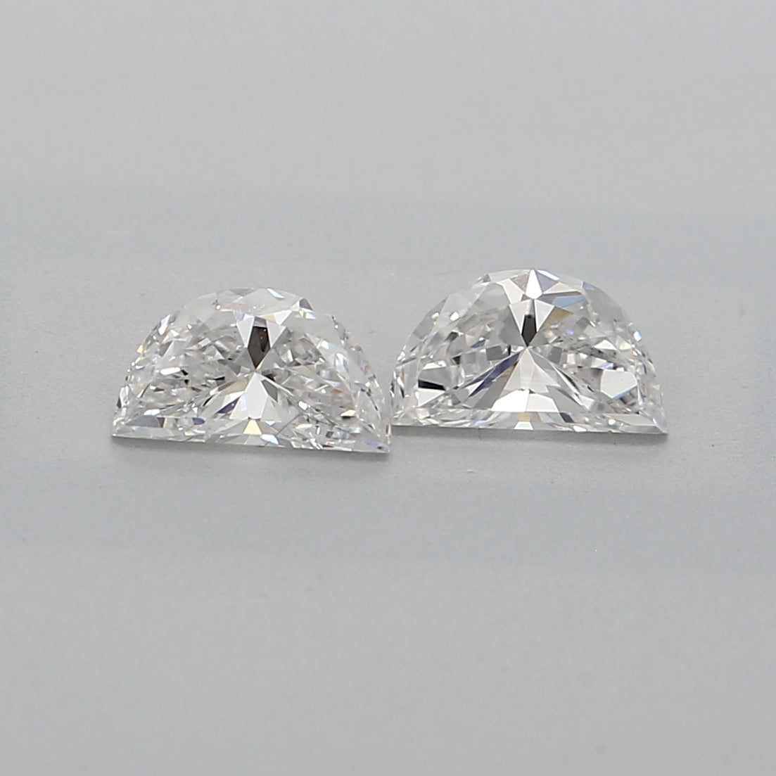 0.350 ct HALF MOON E VS1