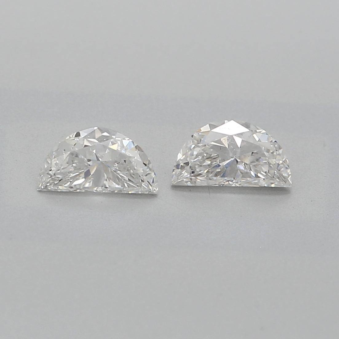 0.340 ct HALF MOON E VS1